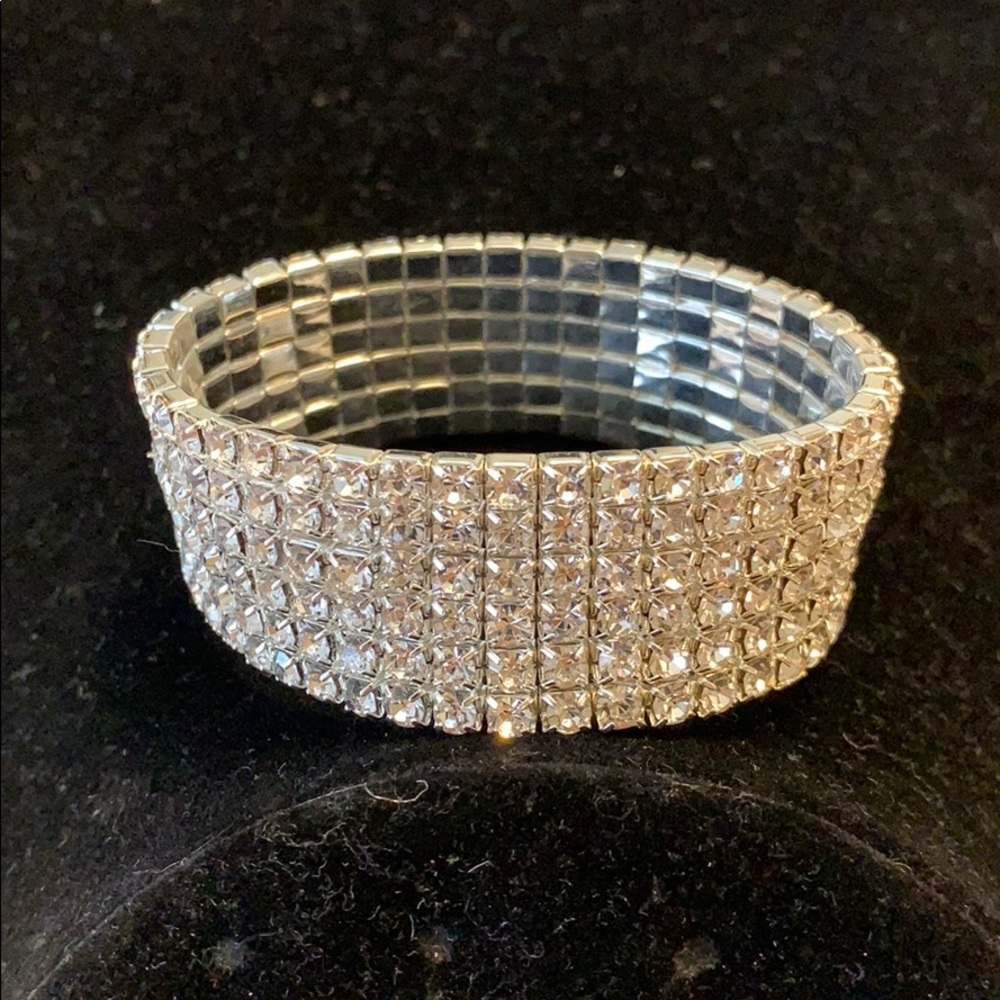 Crystal and silver tone bracelet